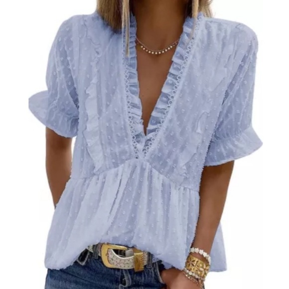 🔅‼️Sky blue Swiss knot Blouse size Medium - Picture 1 of 5